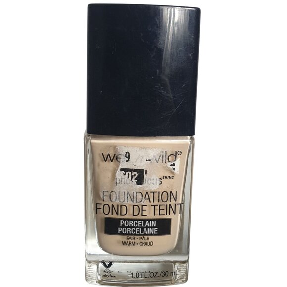 Wet N Wild Foundation Porcelain PhotoFocus 30ml Light Coverage NEW - Picture 2 of 7